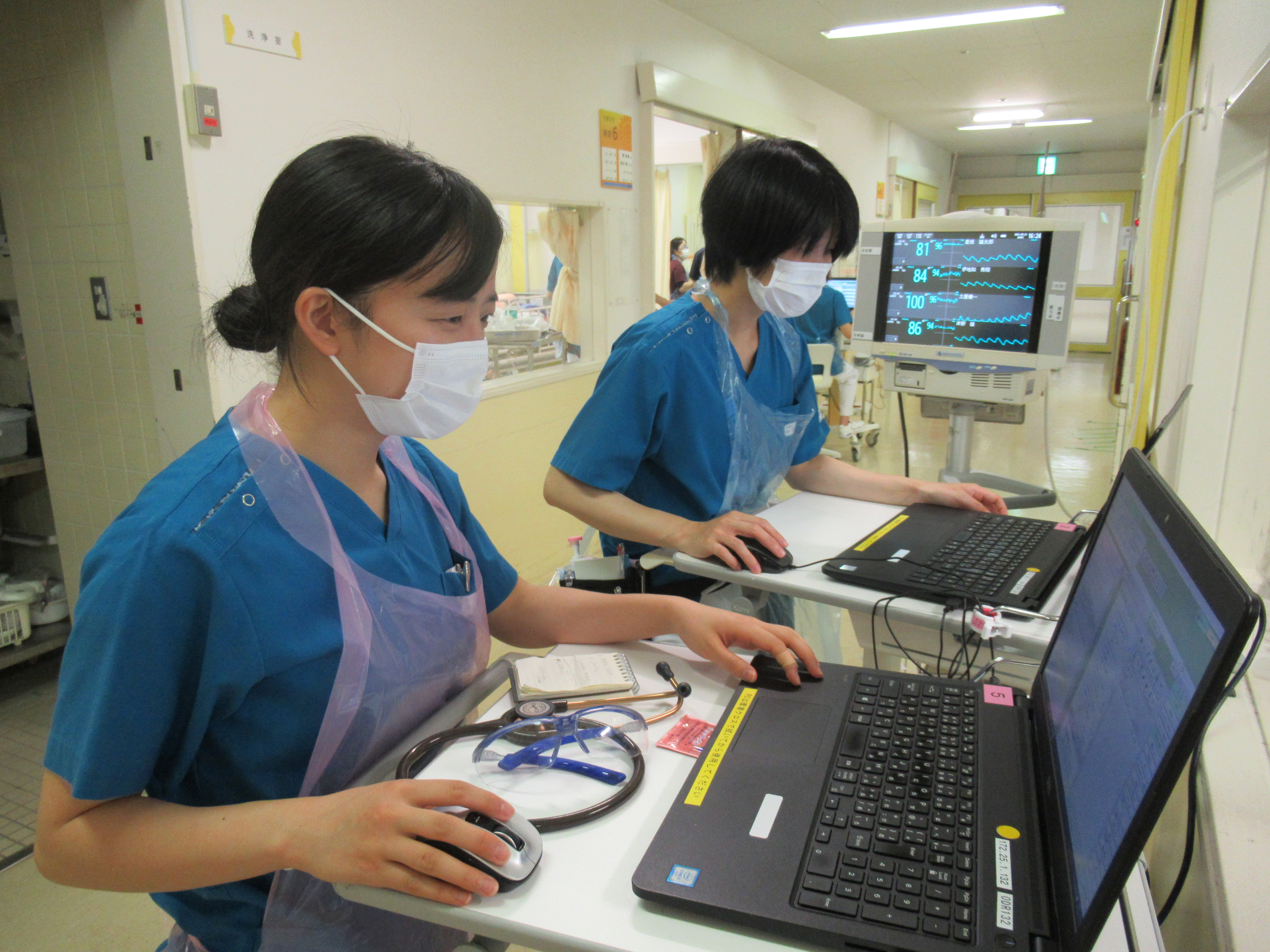 今年度入職の看護師、頑張ってます！！